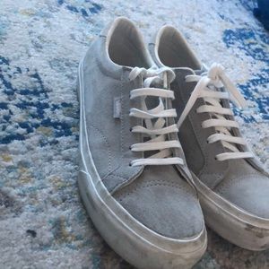 7.5 US Women vans